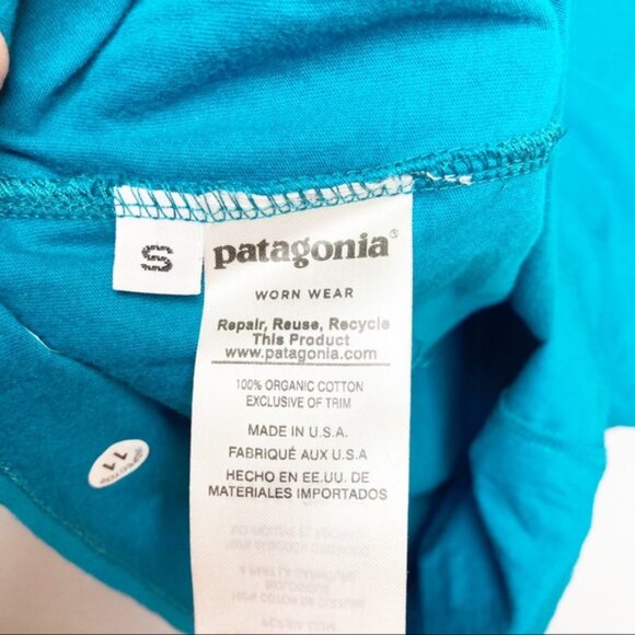 Patagonia organic cotton Vneck tee size small - Picture 4 of 6